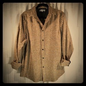 ❄️SALE❄️ Never worn SOVEREIGN CODE button up